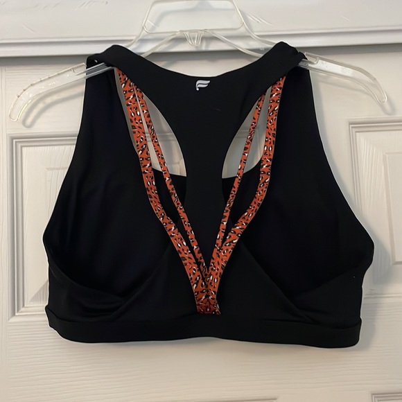 Fabletics medium impact sports bra - Picture 3 of 3